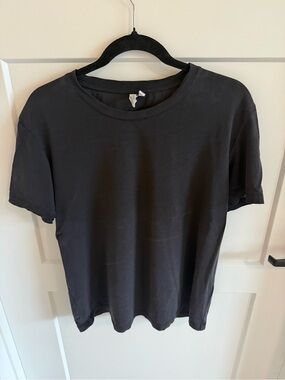 & Other Stories Black Cupro Blend Crewneck T-Shirt Women’s US 10 Minimalist